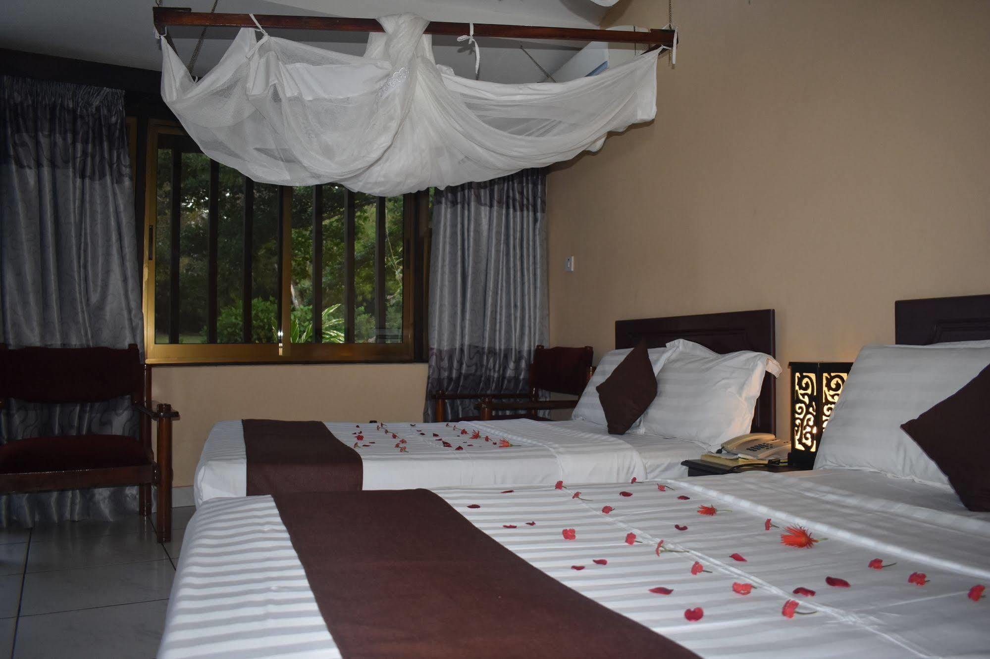 Morogoro Hotel Extérieur photo