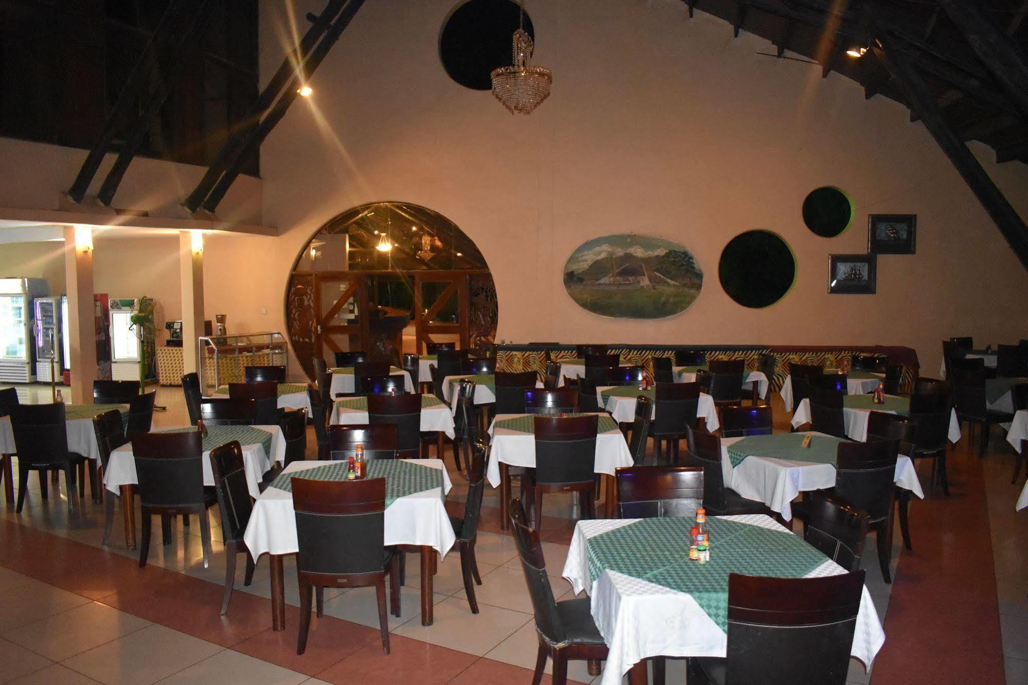 Morogoro Hotel Extérieur photo